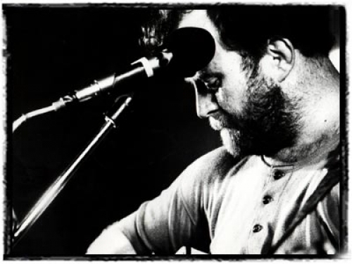 2180_5897_with_guitar_17_gallery