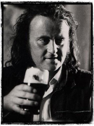 2890_733_with_pint_gallery